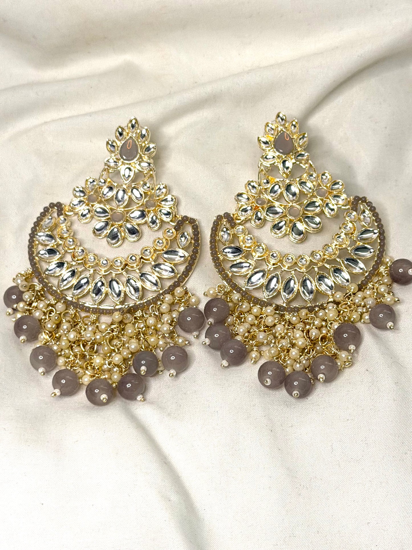 Gray Pearl Chandbali